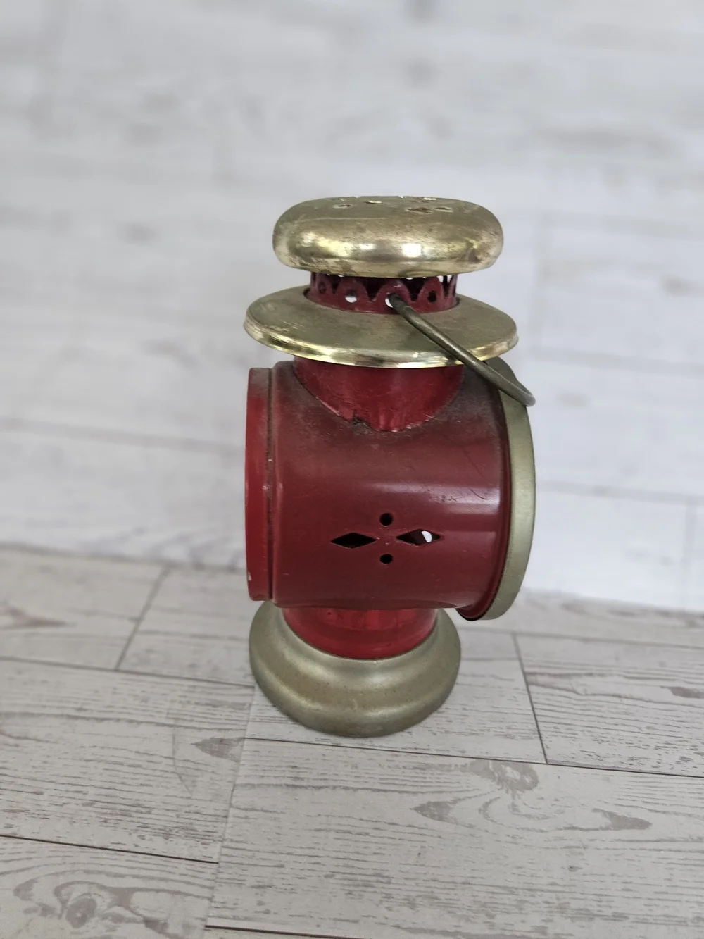 N/A unbranded red